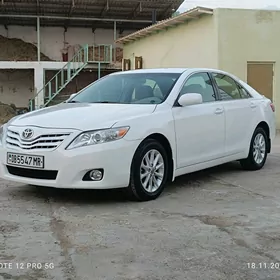 Toyota Camry 2010