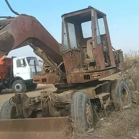 Caterpillar Excavator 1990