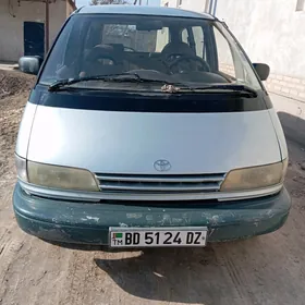 Toyota Previa 1990