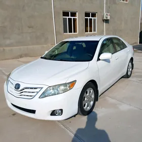 Toyota Camry 2011