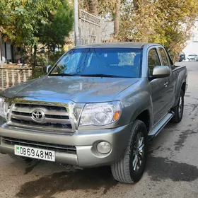 Toyota Tacoma 2010