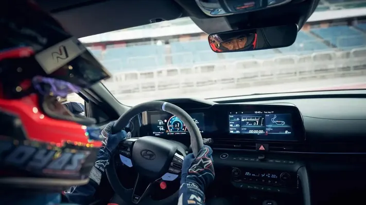 Hyundai Elantra N sedanynyň täze wersiýasy hödürlendi: onuň kuwwaty 286 at güýjüne ýetýär