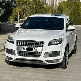 Audi Q7 2011