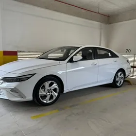 Hyundai Elantra 2024