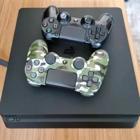 Playstation 4 slim