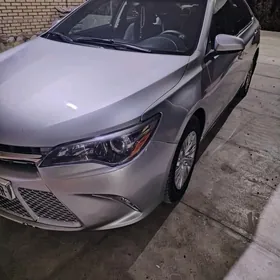 Toyota Camry 2015