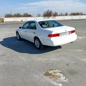 Toyota Camry 1999