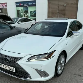 Lexus ES 350 2018