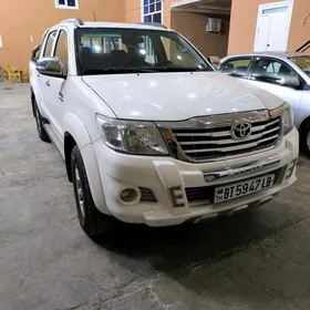 Toyota Hilux 2013