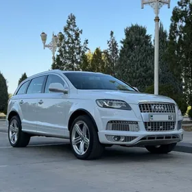 Audi Q7 2015