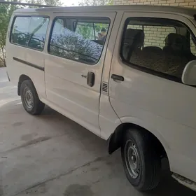 Toyota Hiace 2002