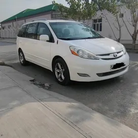 Toyota Sienna 2008