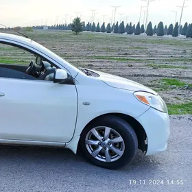 Nissan Sunny 2014