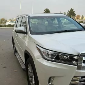 Toyota Highlander 2018