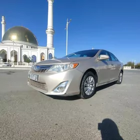 Toyota Camry 2013