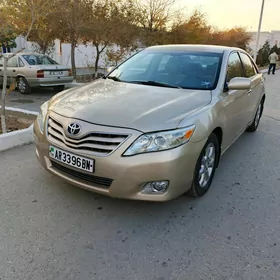 Toyota Camry 2011