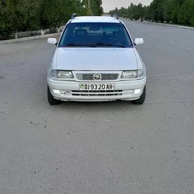 Opel Astra 1996