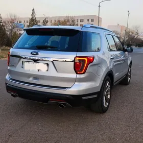 Ford Explorer 2019