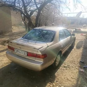 Toyota Camry 2001