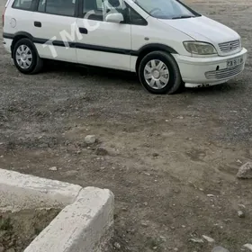 Opel Zafira 2001