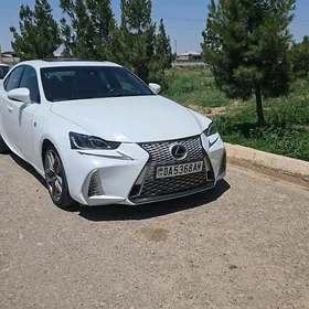 Lexus IS 200t 2017