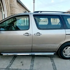 Toyota Sienna 2000