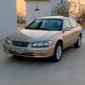 Toyota Camry 2000