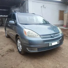 Toyota Sienna 2005