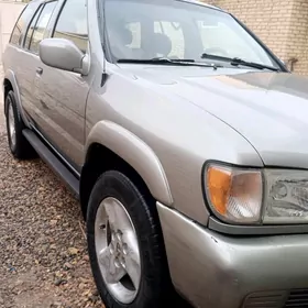 Nissan Pathfinder 1999