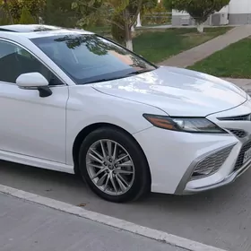 Toyota Camry 2022