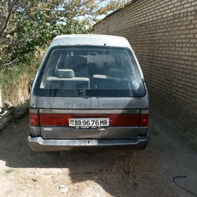 Toyota Previa 2008