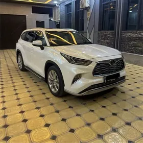 Toyota Highlander 2020