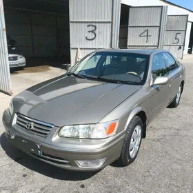 Toyota Camry 2001