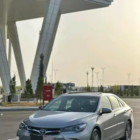 Toyota Camry 2015