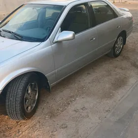 Toyota Camry 2001