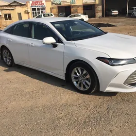 Toyota Avalon 2020