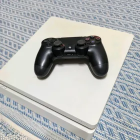 Playstation 4 Slim  9.00