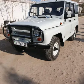 UAZ 469 2001