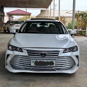 Toyota Avalon 2019