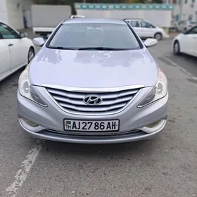 Hyundai Sonata 2011