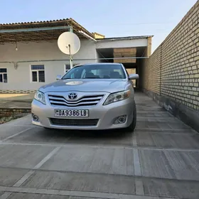 Toyota Camry 2010