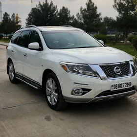 Nissan Pathfinder 2013