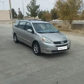 Toyota Sienna 2004