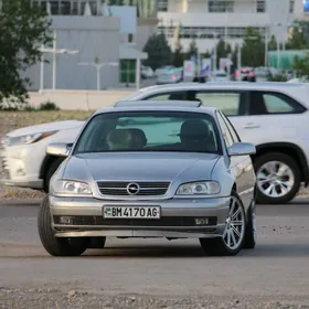 Opel Omega 2002