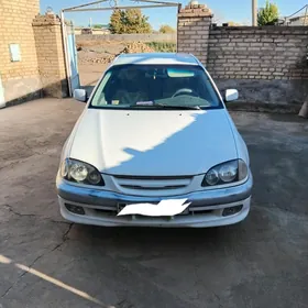 Toyota Avensis 1998