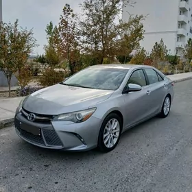 Toyota Camry 2015