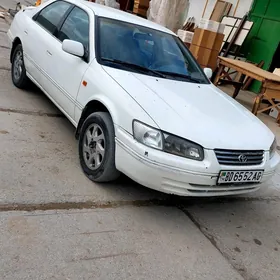 Toyota Camry 2000