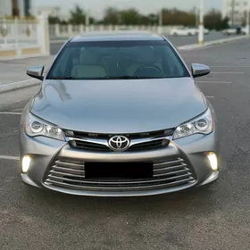 Toyota Camry 2016