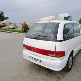 Toyota Previa 1993