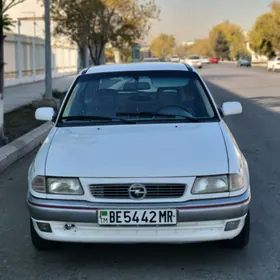 Opel Astra 1992